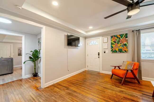 Building Photo - 1621 Harrison Ave