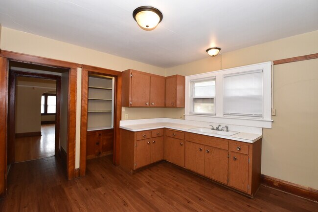 Building Photo - 4075 N 18th St