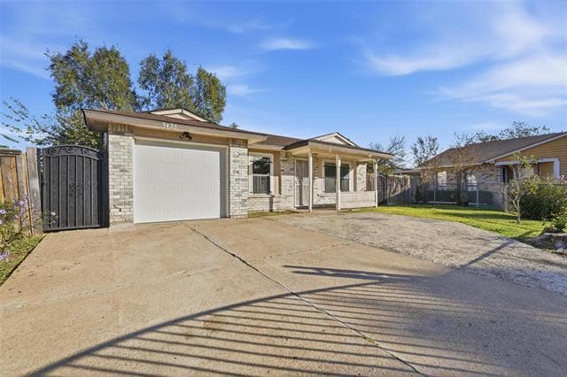 Foto del edificio - 9420 Kerrville St
