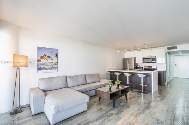 Foto del edificio - 1717 N Bayshore Dr