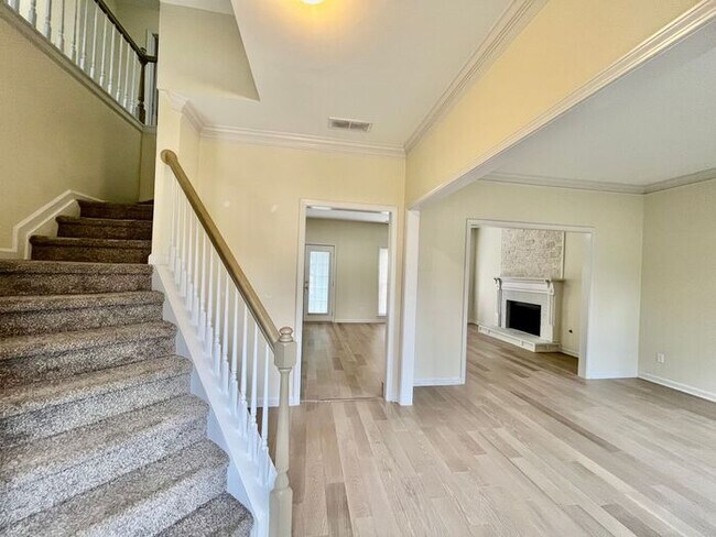 Foto del edificio - 4925 Byers Rd