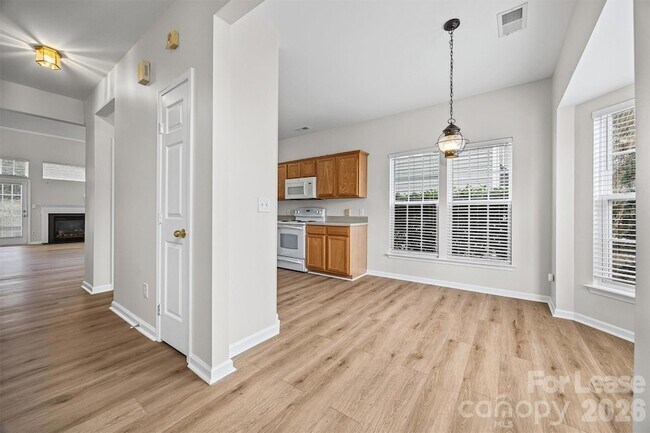 Foto del edificio - 616 Bayou Cir