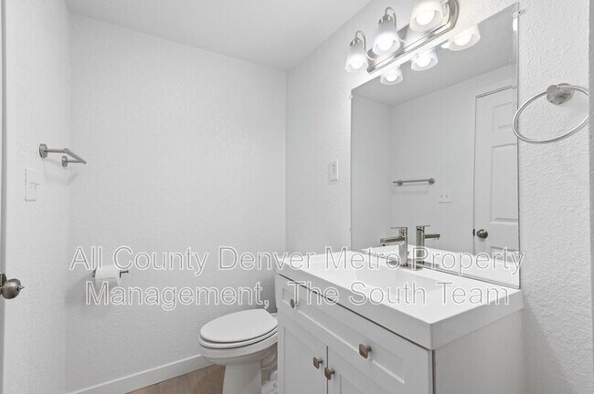 Foto del edificio - 5579 S Delaware St