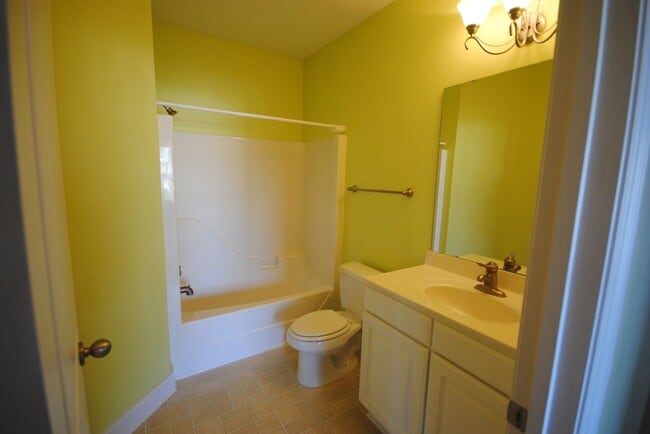 Foto del edificio - 200 Gateway Condos Dr