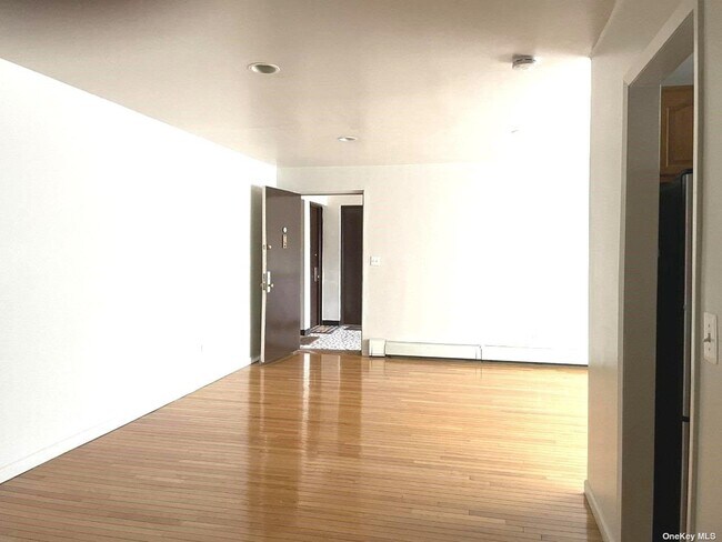 Foto del edificio - 400 N Corona Ave