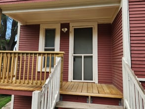 Building Photo - 1575 Coit Ave NE