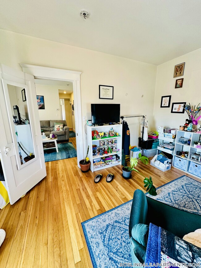 Building Photo - 314 Cornell St