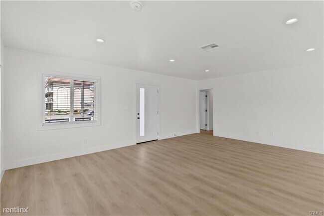 Foto del edificio - 4 br, 3 bath House - 3778 Artesia Blvd