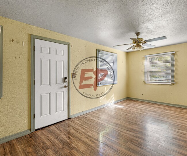 Foto del edificio - 126 Lilly Ln
