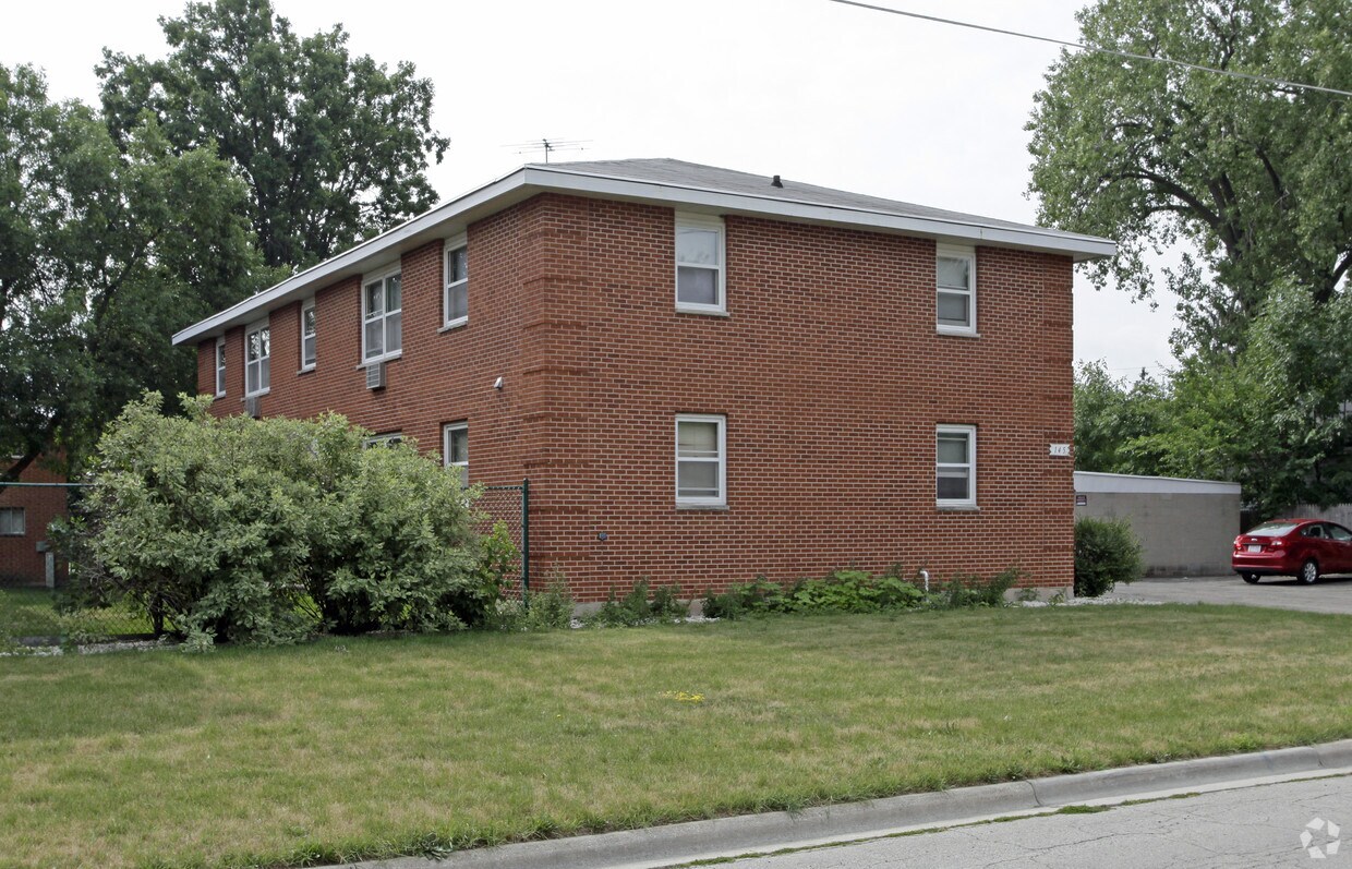 Foto del edificio - 145 Perkins Ave