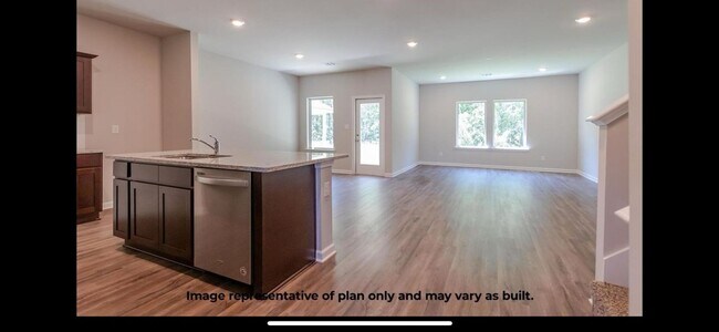 Foto del edificio - Spacious 4BR House in Slidell