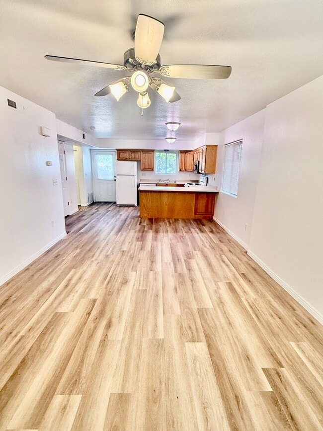 Foto del edificio - 3 Bedroom/ 2.5 Bath Townhome in Hawk Hollow