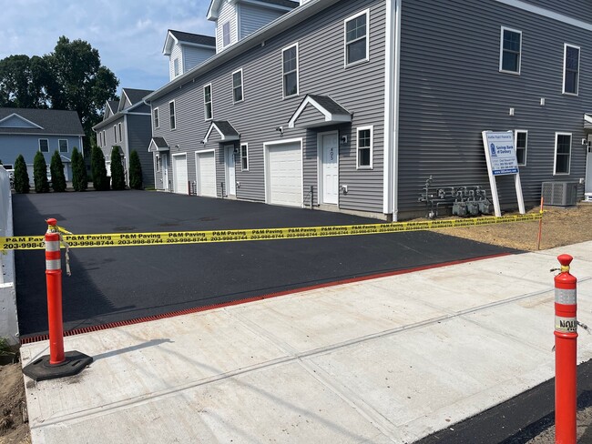 Building Photo - 407 Woodmont Ave