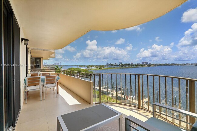 Building Photo - 12000 N Bayshore Dr