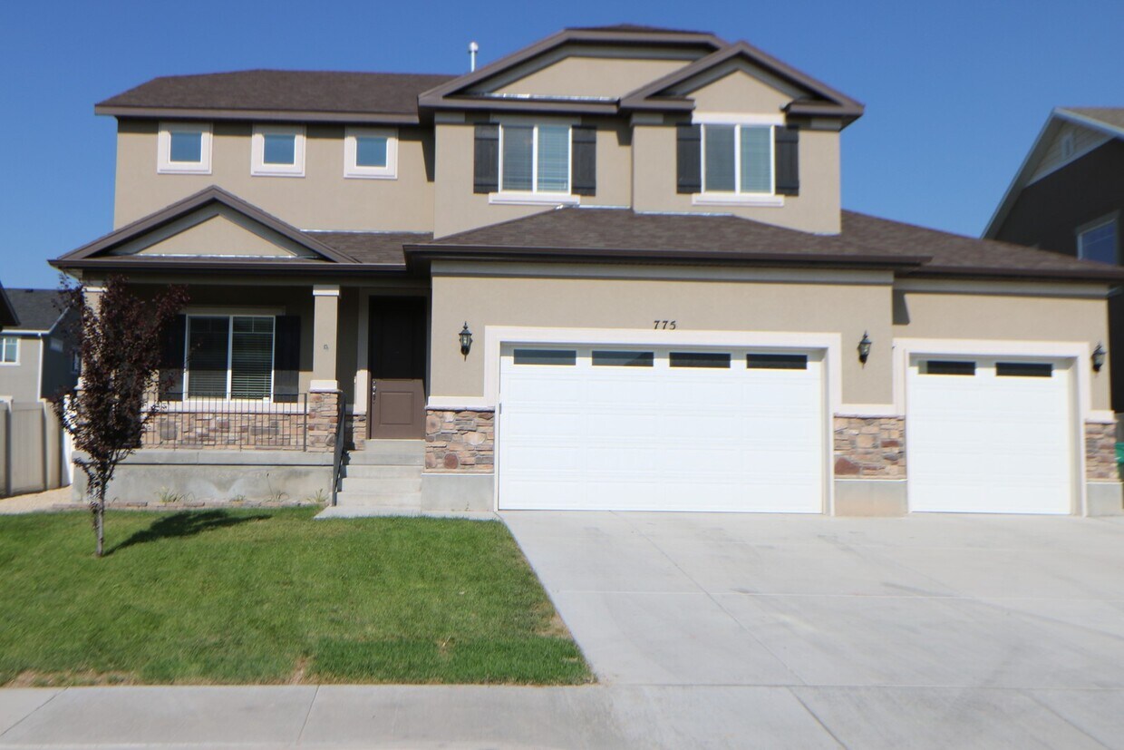 Primary Photo - Large 5 Bed 3.5 Bath Home in Lehi Utah!