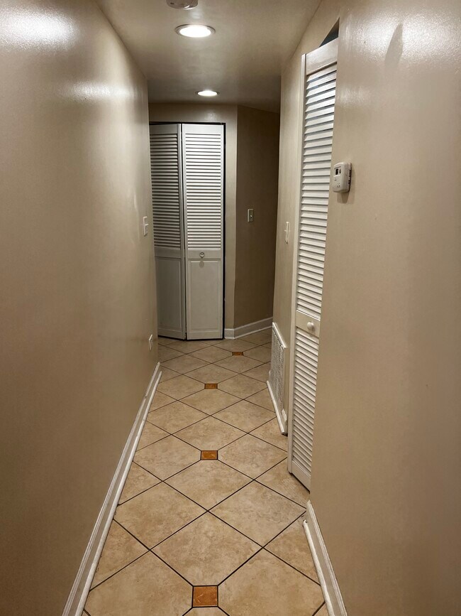 Hallway - 5023 S Michigan Ave