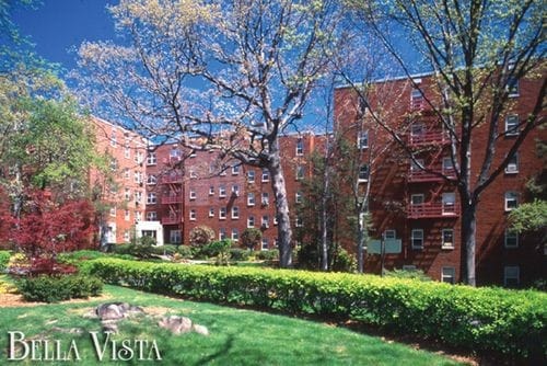 Primary Photo - 2330 Linwood Ave