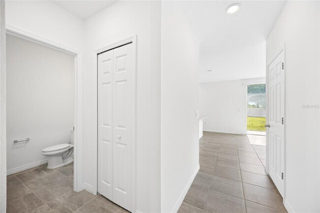 Foto del edificio - 2339 White Tail St