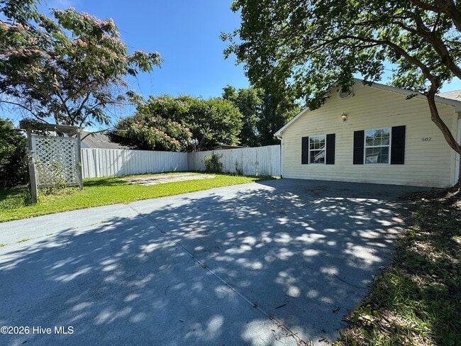 Building Photo - 502 Worth Dr