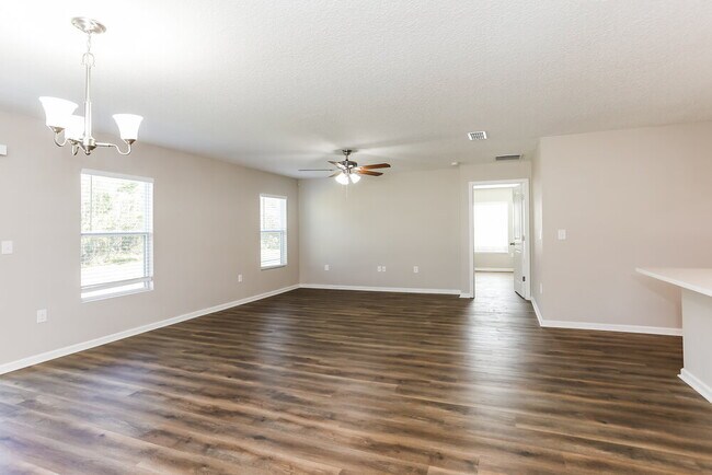 Foto del edificio - 8769 Oxfordshire Ave E