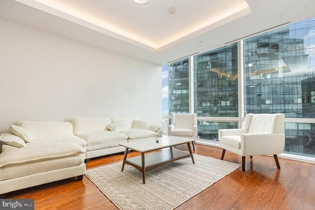 Building Photo - 300 International Drive