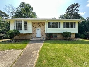 Building Photo - 1737 Magnolia St