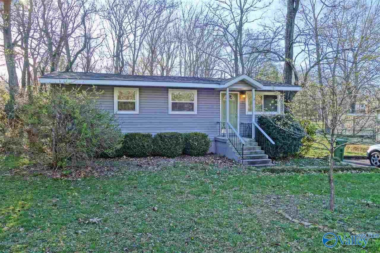 Foto principal - 310 Fearn St SE
