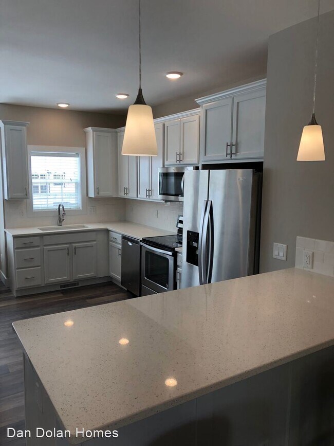 Building Photo - 3 br, 2.5 bath House - 3613 Tanglewood Rd