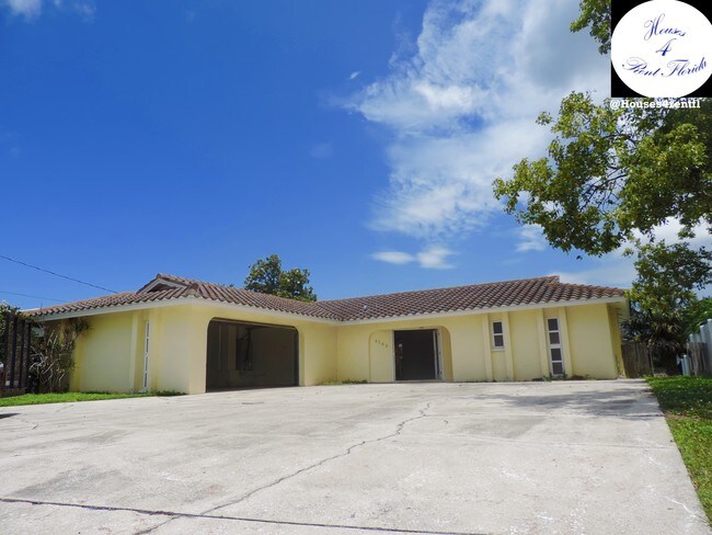 4149 Floramar Terrace New Port Richey Fl 34652 House For Rent