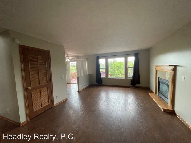 Building Photo - 4 br, 2.5 bath House - 2709 Arrowhead Lane