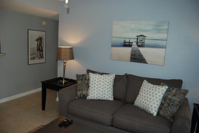 Building Photo - 10200 Belle Rive Blvd