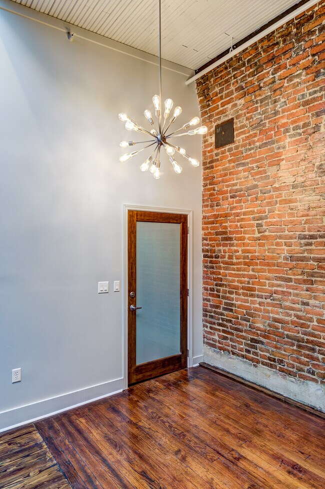 Foto del edificio - 1416 Washington St