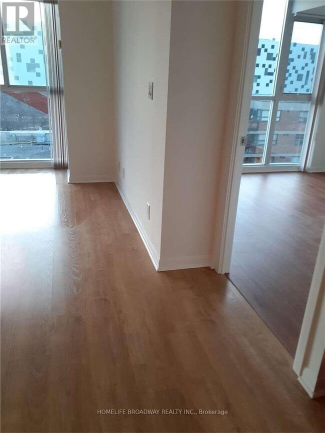 Building Photo - 96 St Patrick St