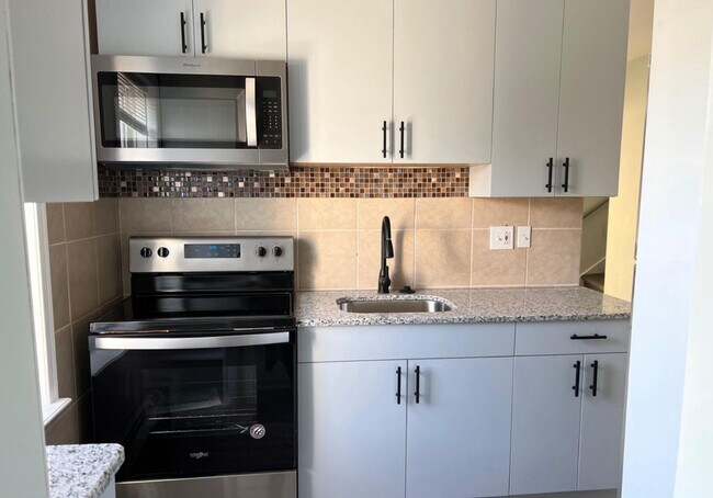 Kitchen - 2153 Haworth St