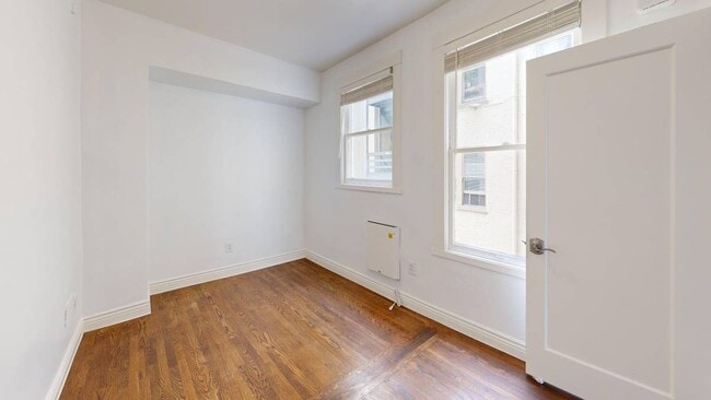 Building Photo - 1842 Clay St