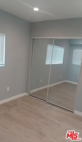 Foto del edificio - 3109-3109 1/2 Estara Ave