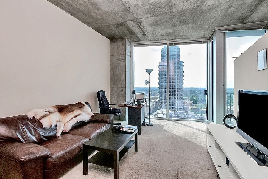 Foto del edificio - The Avenue Condominium For Rent