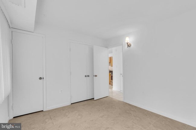 Building Photo - 12413 Braxfield Ct