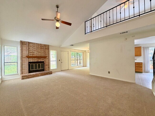 Foto del edificio - 2110 Warfield Way