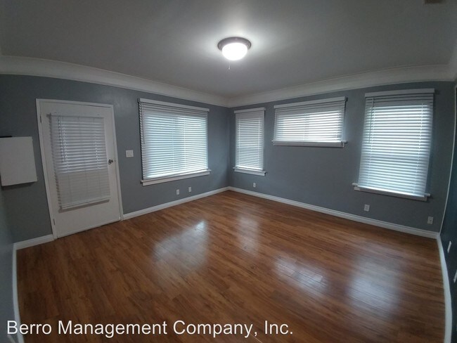 Building Photo - 2069-2071 Long Beach Boulevard