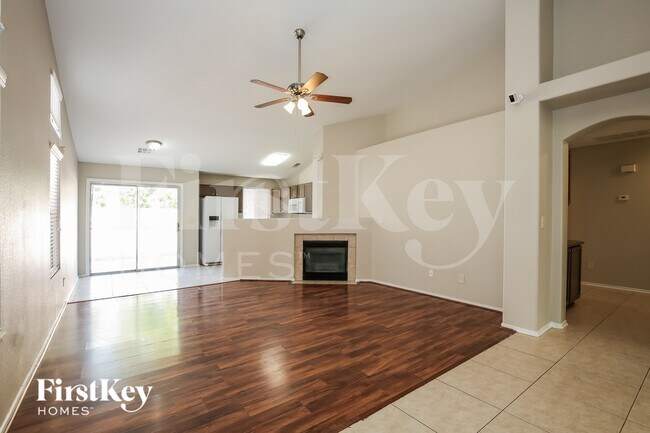 Building Photo - 8004 Verde Springs Dr