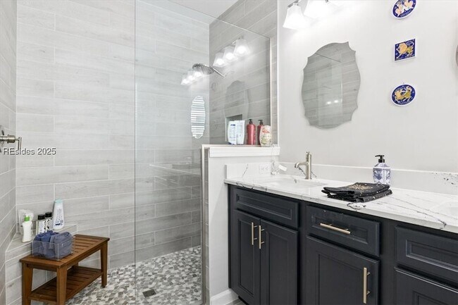 Foto del edificio - 731 Harborside Dr