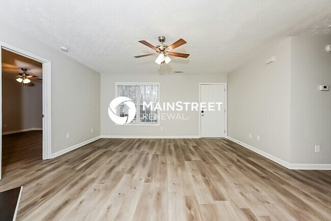 Foto del edificio - 3 Bedroom Pet-Friendly Home in COVINGTON, GA with Main Street Renewal