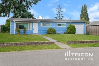 Building Photo - 7514 3rd Ave SE