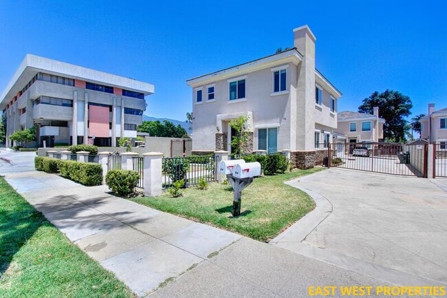 Building Photo - 58 S Altadena Dr