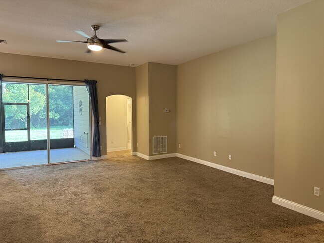 Foto del edificio - 79717 Plummer's Creek Dr