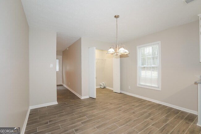 Foto del edificio - 2183 Blue Creek Ct