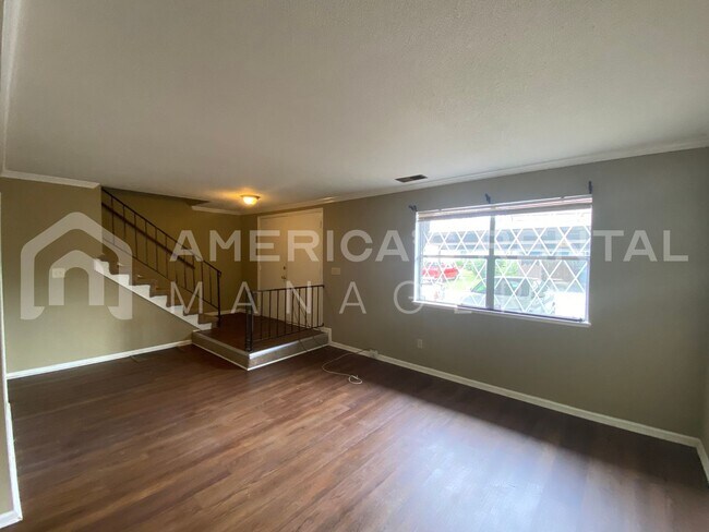 Foto del edificio - Townhome For Rent In Hoover! ONE MONTH FRE...