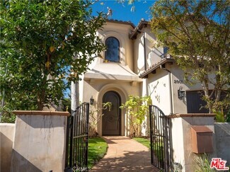 Building Photo - 2901 Oak Ave
