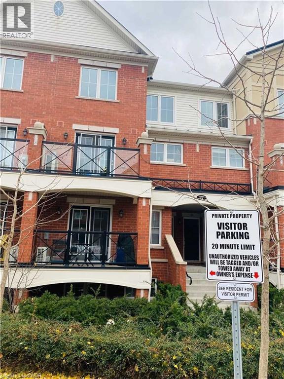 Building Photo - 2492 Post Rd